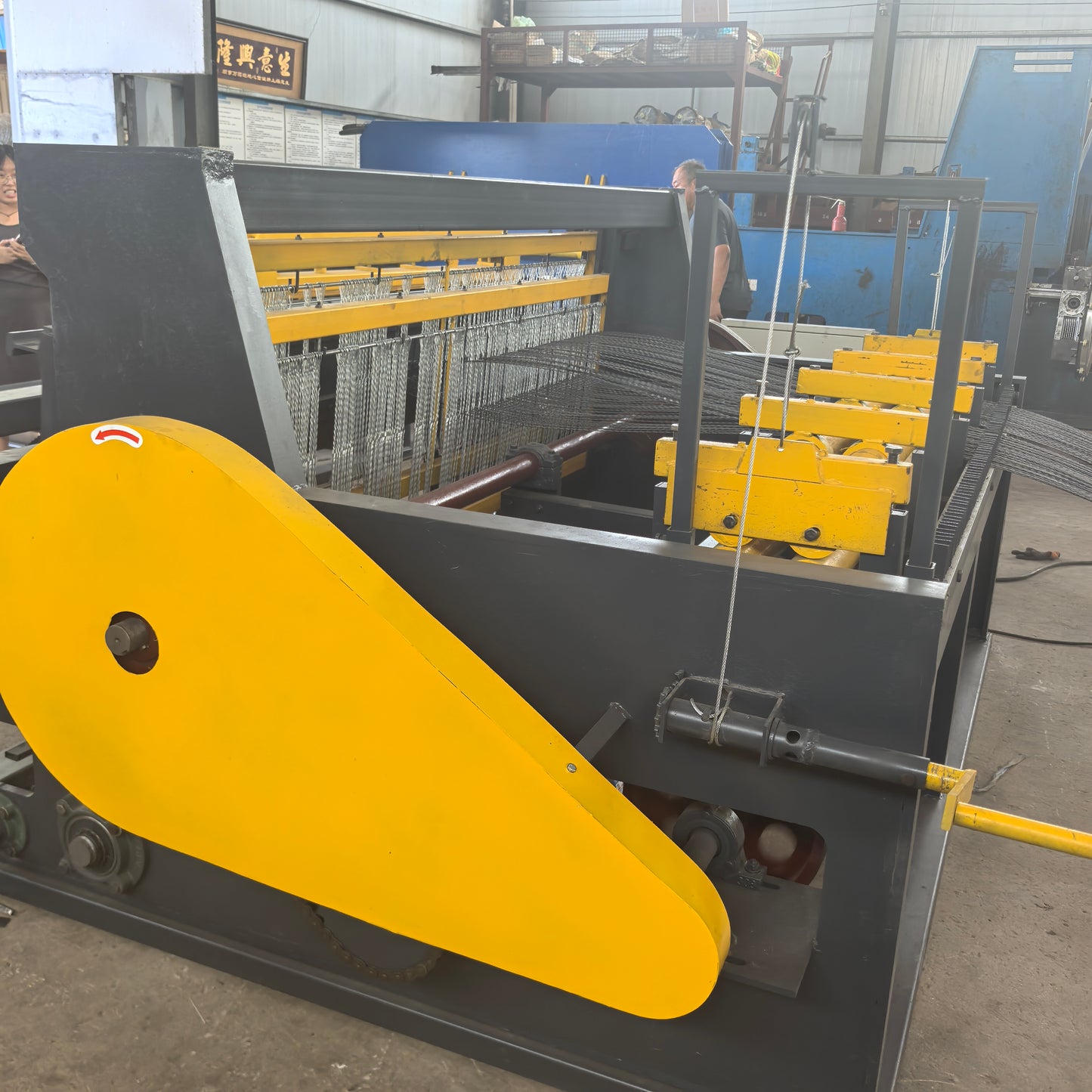 Heavy Duty High Quality Crimped Wire Mesh Machine for Coal Mine Industry