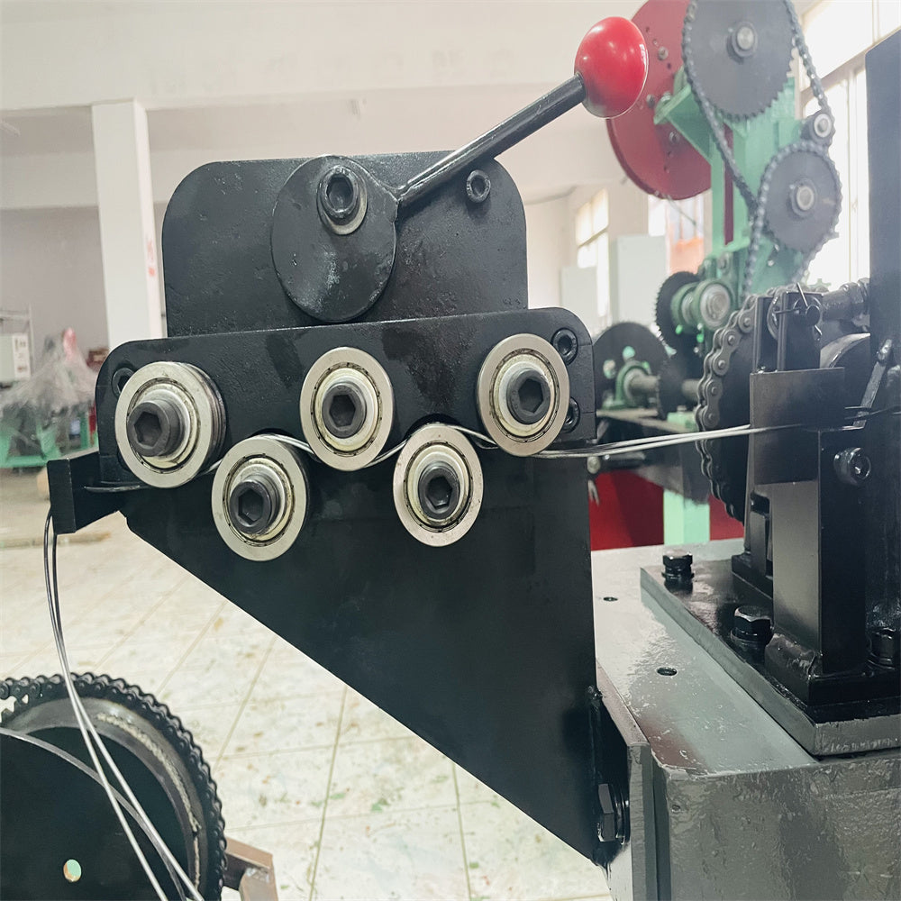 CS-C Reverse Twisted Barbed Wire Machine