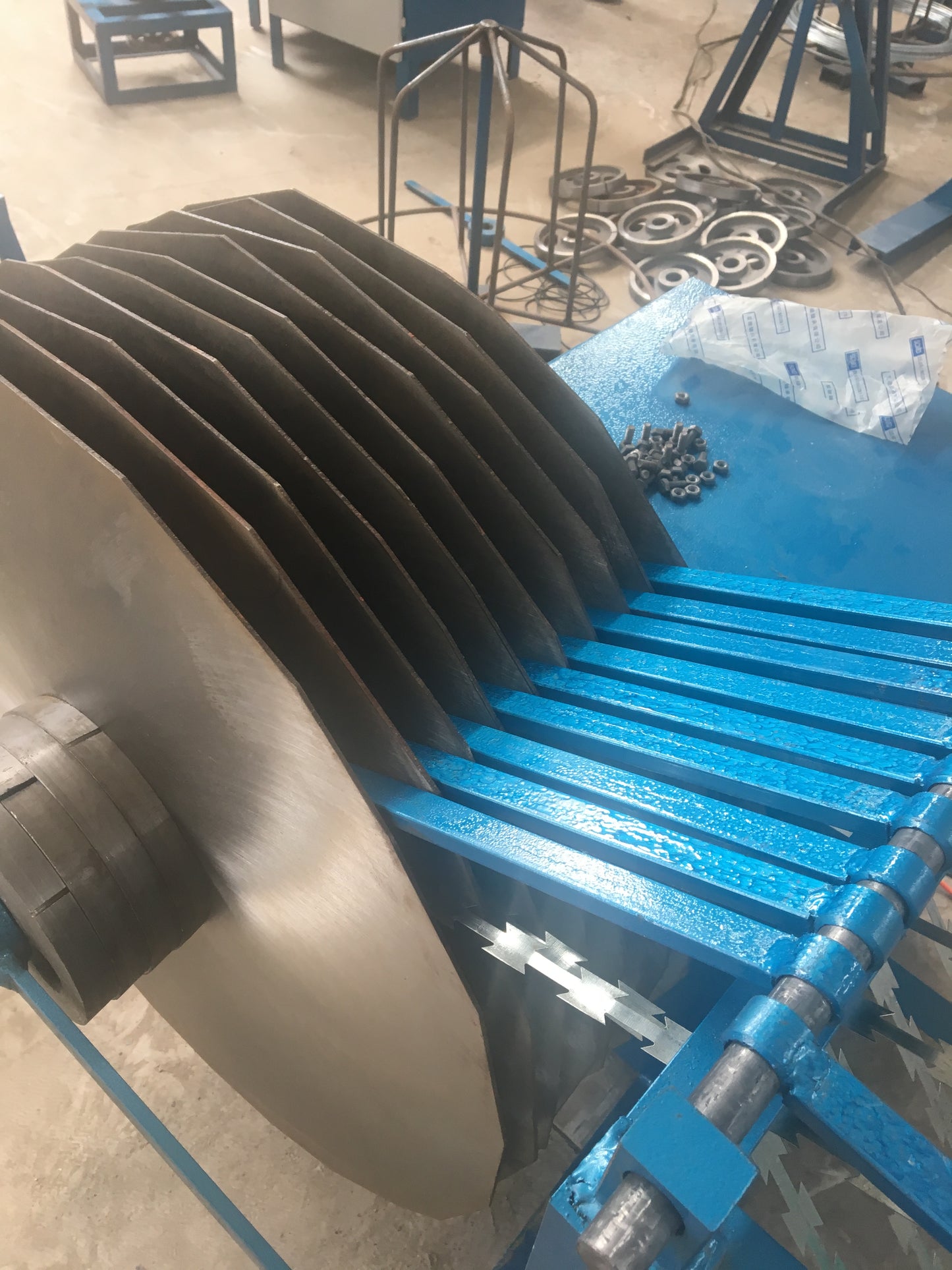 40T SHAN DONG Punching Press Automatic Concertina Razor Barbed Wire Production Line