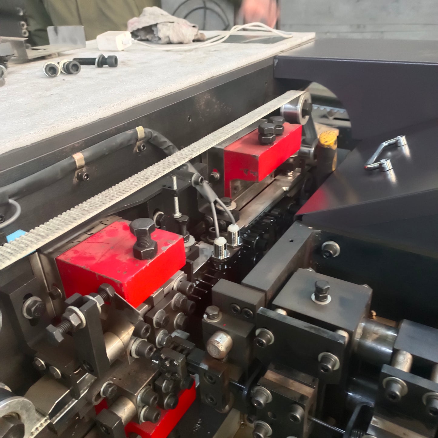 High Speed Nail Making Machine