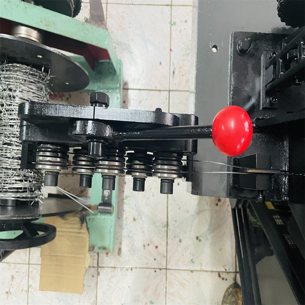 CS-C Reverse Twisted Barbed Wire Machine