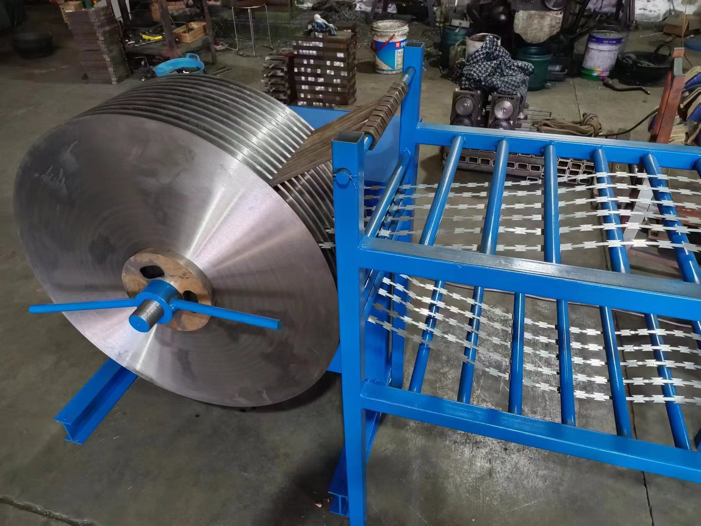 25T Fully Automatic Razor Barbed Wire Making Machine