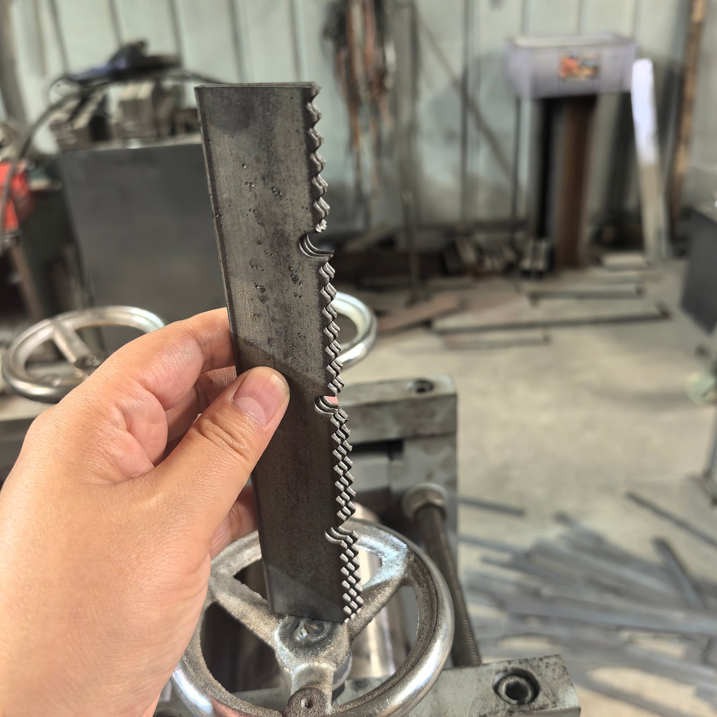 Hydraulic Steel Grating Bar Punching Machine