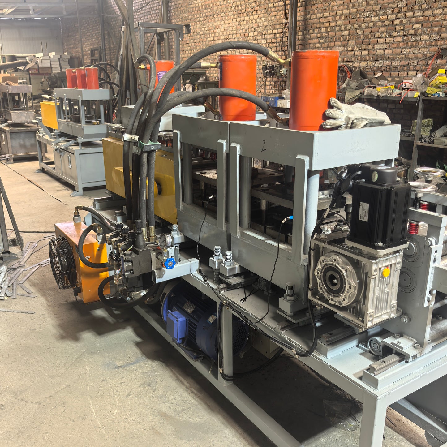 Hydraulic Steel Grating Bar Punching Machine