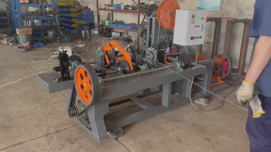 CS-B Single Twisted Barbed Wire Making Machine