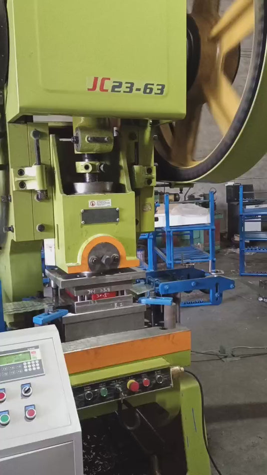 63T YANG LI Punching Press 9 Strips BTO-22 Full Auto Concertina Razor Barbed Wire Making Machine